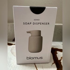 Sono Blomus Soap Dispenser